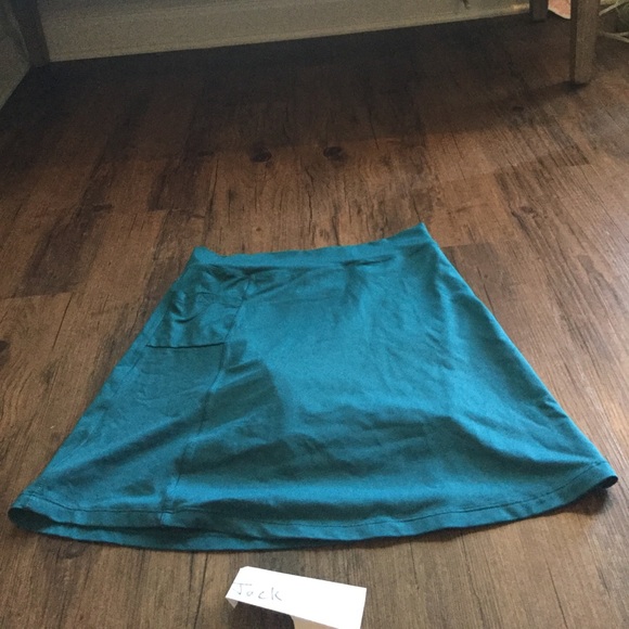 Running skorts - Picture 2 of 4